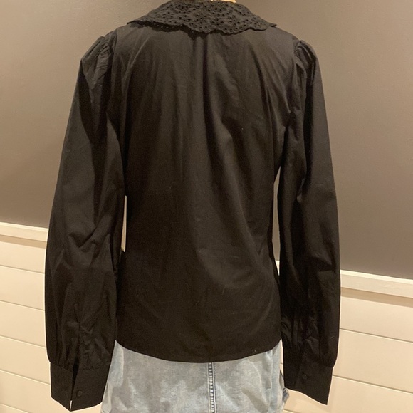 Calligraphie long sleeve button down with lace collar size S - Picture 4 of 4